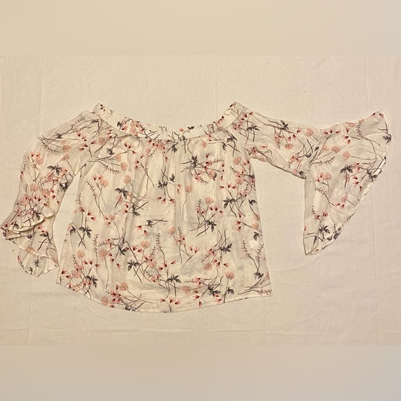 Lucky Brand Bell Sleeve Floral Off Shoulder Bohemian Floral Blouse - Picture 6 of 13
